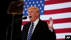 Durante la campaña electoral, Trump prometió "dar marcha atrás" a las "concesiones" hacia Cuba, pero los expertos ven improbable que frene en seco el deshielo iniciado por el actual presidente estadounidense, Barack Obama.