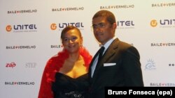 Isabel dos Santos e Sindika Dokolo "desconvidados" do Fórum Económico Mundial