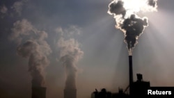 တရုတ်နိုင်ငံက ကျောက်မီးသွေးသုံး ဓာတ်အားပေးစက်ရုံမြင်ကွင်း ယခင်မှတ်တမ်းဓာတ်ပုံ။