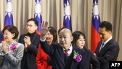 Ketua parlemen Taiwan yang baru terpilih, Yuan Han Kuo-yu, seusai upacara pengambilan sumpah di Taipei, 1 Februari 2024. (I-Hwa CHENG / AFP)