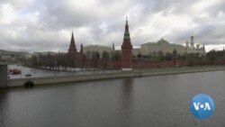 In Russia, Critics Say Return to Totalitarianism is Easy Step