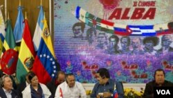 Los cancilleres de la ALBA mantienen contacto ante la "exclusión" de Cuba y decidirán si asisten a la Cumbre de las Américas.