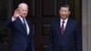 美国总统拜登在加州费罗丽庄园与到访的中国国家领导人习近平共同向媒体致意。（2023年11月5日）