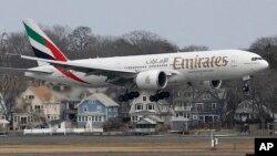 د اماراتو یوه الوتکه د امریکا په باسټن کې د کښته کېدو په حال کې ده. 