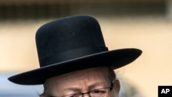 Israel's Health Minister Yaakov Litzman has had frequent contact with Prime Minister Benjamin Netanyahu and other top officials.