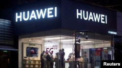 El secretario de Estado de EE.UU., Mike Pompeo, dijo que los operadores de telecomunicaciones en todo el mundo solo están permitiendo a proveedores confiables para el desarrollo de sus redes 5G.