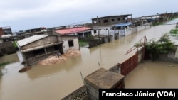 Ciclone Eloise deixa cidade da Beira inundada