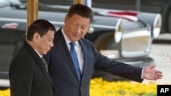 Tổng thống Philippines trong chuyến thăm Trung Quốc hôm 20/10.