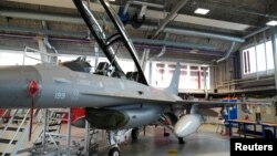 Винищувач F-16 на базі Скрідструп у Данії, 20 серпня 2023. Ritzau Scanpix/Mads Claus Rasmussen/REUTERS