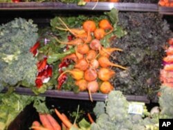 Twenty-five percent of vegetables and 23 percent of fruit are wasted in the US.