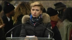 Actress Scarlett Johansson Urges President Trump to Support Women's March