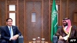 รัฐมนตรีต่างประเทศสหรัฐฯ มาร์โค รูบิโอ และมกุฎราชกุมารโมฮัมเหม็ด บิน ซัลมาน หารือกันที่นครเจดดาห์ ของซาอุดิอาระเบีย 10 มี.ค. 2025 