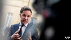 ནུབ་ཆིངས་སྒྲིག་འཛུགས་ཀྱི་སྤྱི་ཁྱབ་དྲུང་ཆེ་མཱར་ཁི་རུ་ཊེ་ Mark Rutte ལགས་ཀྱིས་གསར་འགོད་པར་བཀའ་མོལ་གནང་བཞིན་པ།