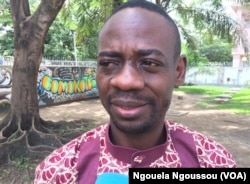Mermans Babounga, président de l'Association de défense des droits des consommateurs du Congo, à Brazzaville, le 14 avril 2017. (VOA/Ngouela Ngoussou)