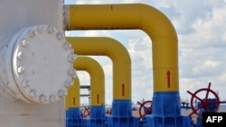 Ілюстративне фото: Частина газової установки на газоперекачувальній станції в містечку Боярка Київської області, 22 квітня 2015 р. (Фото Жені Савілова / AFP)