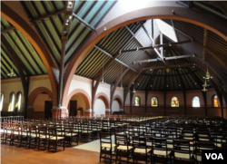 Rollins Chapel at Dartmouth College (Wikimedia Commons)