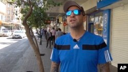 سانتیاگو سانچز ۴۱ ساله. 