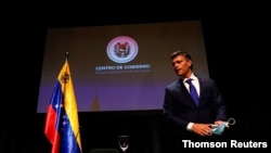 El líder opositor Leopoldo Lopez durante una rueda de prensa en Madrid, España, el martes 27 de octubre de 2020.