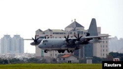 Un avión militar chileno C130 como el de esta foto de Reuters fue el desaparecido durante un vuelo a la Antártida.