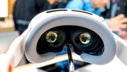 Quiz - Apple: Vision Pro Headset Enables ‘Spatial Computing’