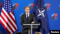 Державний секретар США Ентоні Блінкен під час пресконференції у Празі після зустрічі міністрів закордонних справ країн НАТО, 31 травня 2024. Peter David Josek/Pool via REUTERS