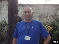 Cuban doctor Felix Baez, after recovering from Ebola, has returned to Sierra Leone, Jan. 16, 2015. (Nina deVries/VOA News)
