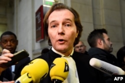 Emmanuel Marsigny, avocat de Teodorin Obiang, s'exprime devant les journalistes, Paris, le 2 janvier 2017