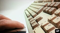 The people behind the just-launched Bay Citizen believe they've found a way to keep old-fashioned journalism alive in the digital age.