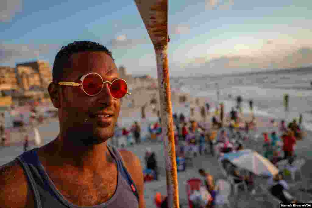 Lifeguards say more than 20 people have drowned in the Mediterranean Sea off the coast of Alexandria, Egypt, this July, which is more deaths than in all of last year. (Hamada Elrasam/VOA) 