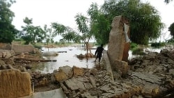 Les victimes des inondations reçoivent de l'aide humanitaire