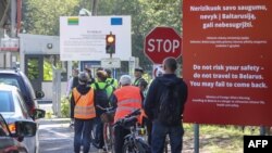 Контрольно-пропускний пукнт Шумскас між Литвою та Білоруссю, 12 серпня 2023. Photo by PETRAS MALUKAS / AFP