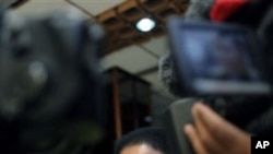 U.N. humanitarian chief Valerie Amos talks to reporters, during a press conference in Benghazi, Libya Monday, April 18, 2011.