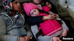 پناه‌جویان اوکراینی در مرز رومانی. روایت‌های مستقیم و فوری زنان و دختران اوکراینی از تجربه‌ خشونت جنسی و تجاوز می‌تواند برای محاکمه مرتکبان، مورد استفاده دادگاه‌ها قرار گیرد.