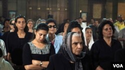Mourners at Potrosia Church in Cairo 