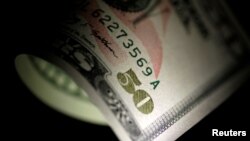 Uang kertas dolar Amerika. (Foto: Ilustrasi)