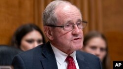 Сенатор-республіканець, Джим Ріш під час слухань в комітеті Сенату з Міжнарожних відносин.