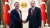 US, Turkey Discuss Increasing Cooperation in Fight Against IS