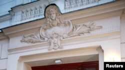 German Police Arrest 2 Suspected of Supporting Islamic State