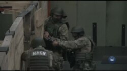 Палаци українських корупціонерів будуть штурмувати вони. Відео