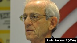 Profesor Danijel Server