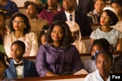 «تاراجی پی. هنسون»، «اکتاویا اسپنسر» و «جانل مونه» در فیلم «ارقام پنهانی» از «تئودور ملفی»