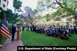 U.S. Secretary of State John Kerry holds a news conference in the courtyard at the Raffles Hotel in Phnom Penh, Cambodia, Jan. 26, 2016.