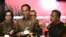 Presiden Joko Widodo mengucapkan selamat berlibur akhir tahun 2017 usai menutup secara resmi transaksi saham tahun 2017 di Gedung Bursa Efek Indonesia Jakarta Jum’at 29 Desember 2017. (Foto courtesy: Biro Pers Istana)