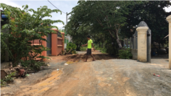 Trach​ ​Village​ ​in​ ​Cambodia’s​ ​Kampong​ ​Speu​ ​Province​ where many young villagers make a living by becoming factory workers.​ (Aun​ ​Chhengpor​/​VOA​ ​Khmer​)​