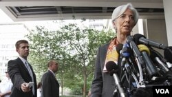 Lagarde, de 55 años de edad, era la favorita para presidir el Fondo y a última hora recibió el apoyo de EE.UU.