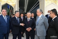 Tajik President Emomali Rahmon, left, Turkmen President Gurbanguly Berdymuhamedov, 2nd left, Uzbek President Shavkat Mirziyoyev (center), Kazakh President Kassym-Jomart Tokayev (2nd right) and Kyrgyz President Sadyr Japarov attend a regional summit in Avaza, Turkemenistan, Aug. 6, 2021. (Photo courtesy of President.uz)