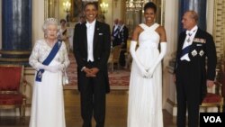 Hace apenas unas semanas la reina Isbael fue anfitriona del presidente de Estados Unidos, Barack Obama, y la primera dama, Michelle Obama, junto al príncipe Felipe en el palacio de Buckingham.