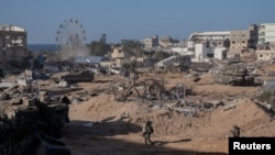 Tentara Israel melanjutkan serangan darat di Gaza, di tengah konflik antara Israel-Hamas, 7 November 2023. (Pasukan Pertahanan Israel/Handout via REUTERS)