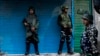 Tentara paramiliter menjaga keamanan di kawasan Srinagar, Kashmir yang dikuasai India, Rabu, 14 Agustus 2019.(Foto: dok).