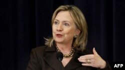 Ngoại trưởng Clinton nói việc duyệt xét lại chính sách ngoại giao và phát triển nhằm làm cho Bộ Ngoại Giao và Cơ Quan Phát Triển Quốc tế Hoa Kỳ hoạt động hữu hiệu hơn